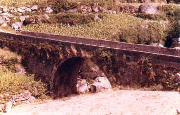 Ponte Romana em Loriga (Século I a.C.)I a.C.)I a.C.)